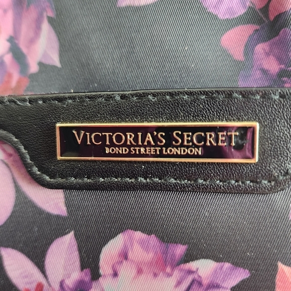 Victoria Secret Bond Stree London Midnight Garden Cosmetic Travel Hanging Bag - Picture 5 of 7